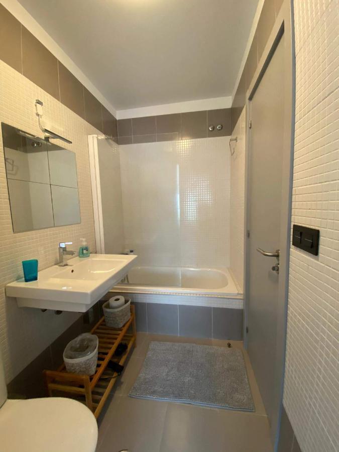 Apartament Penthouse With Terrace And Views Near Oza'S Beach A Coruña Zewnętrze zdjęcie